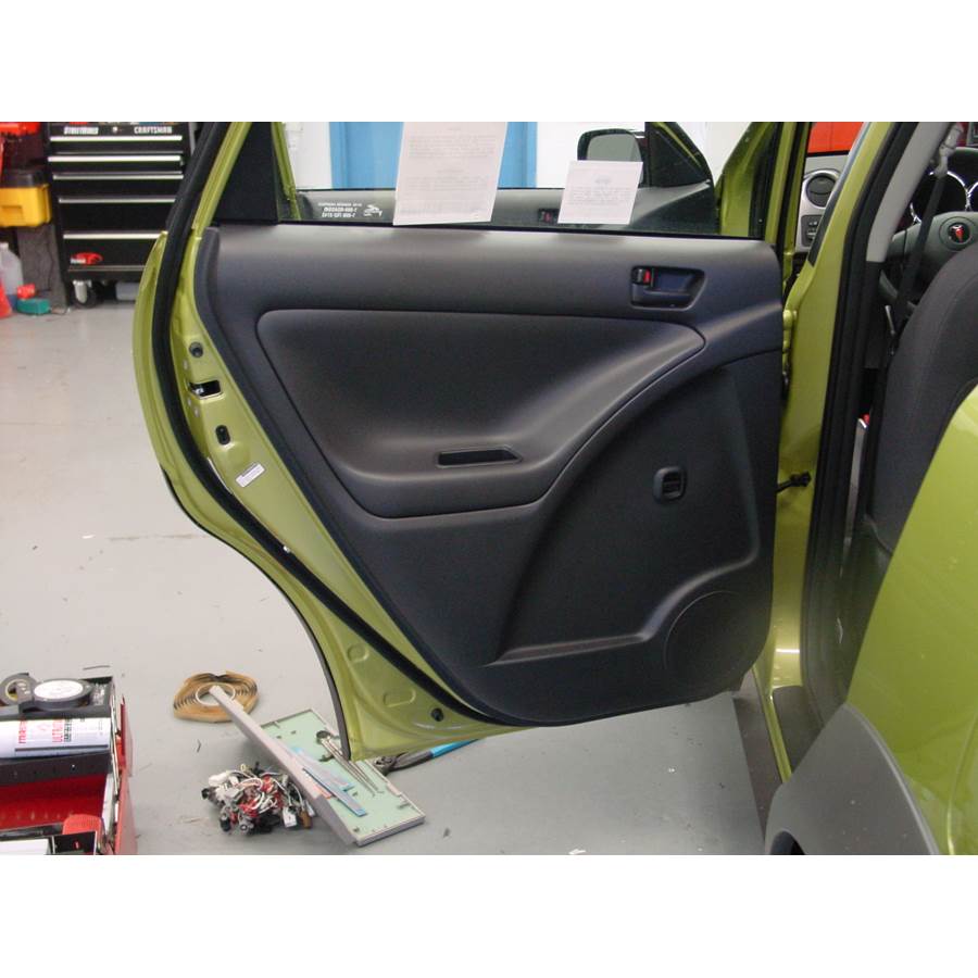 2008 Pontiac Vibe Rear door speaker location