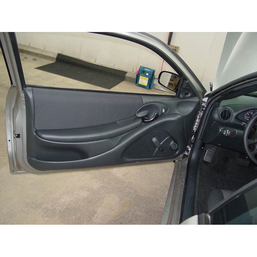 2001 Pontiac Sunfire Front door speaker location