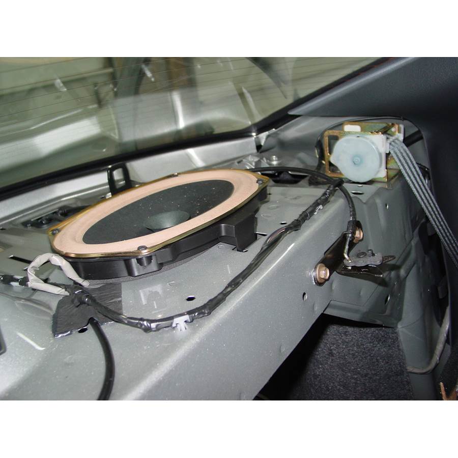 2003 Pontiac Sunfire Rear deck speaker
