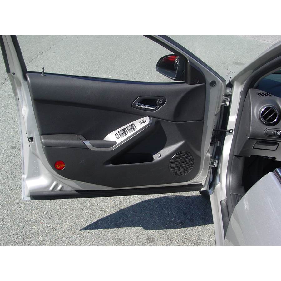 2010 Pontiac G6 Front door speaker location