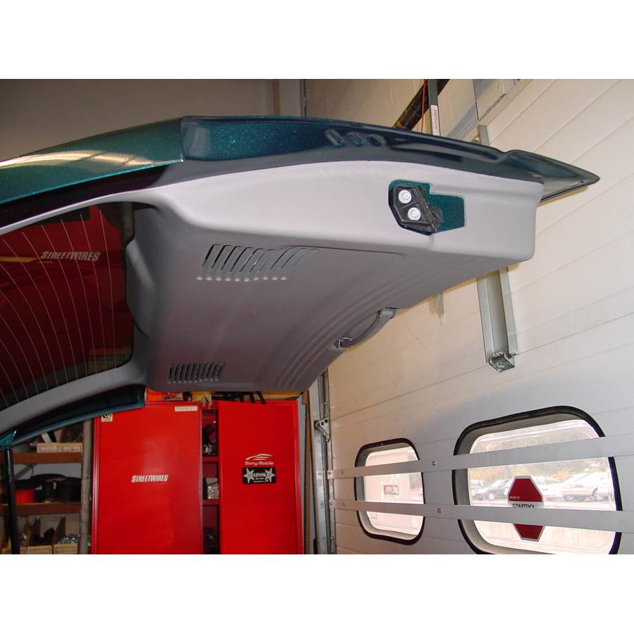 2003 Pontiac Montana Tail door speaker location