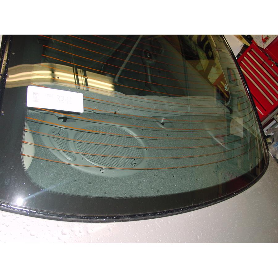 2005 Pontiac Grand Am Rear deck speaker location