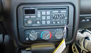 1999 Pontiac Firebird Factory Radio