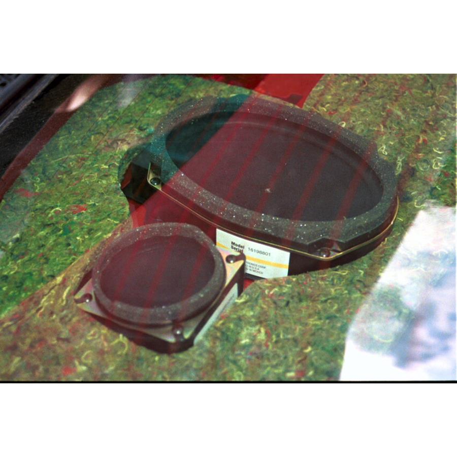 2003 Pontiac Grand Prix Rear deck speaker