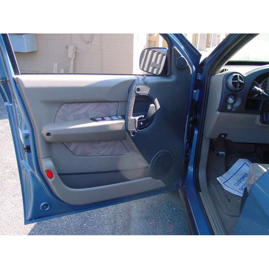 2005 Pontiac Aztek Front door speaker location