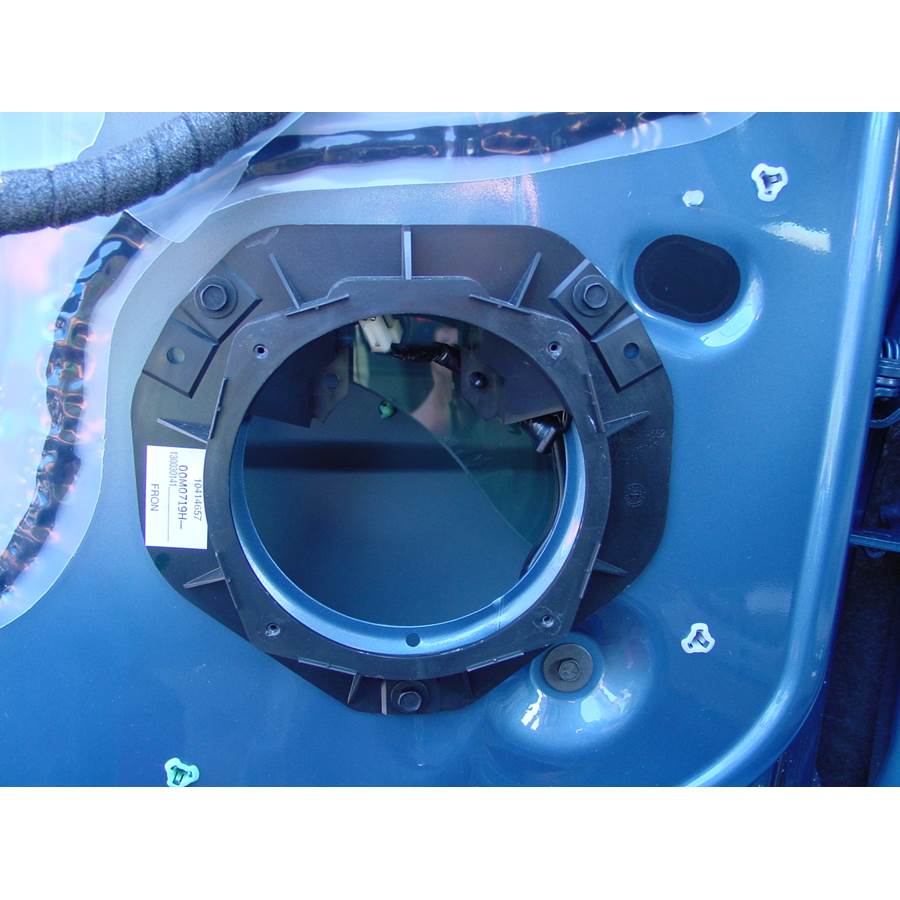 2005 Pontiac Aztek Front door woofer removed