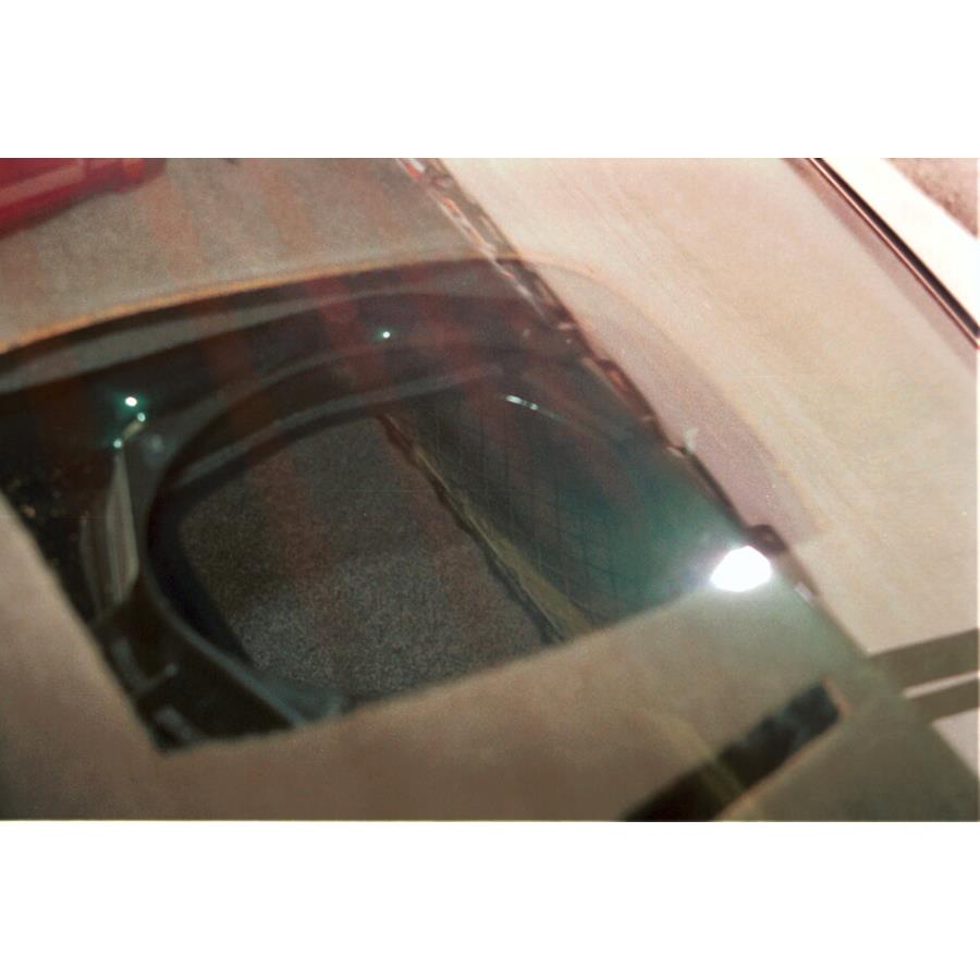 1998 Pontiac Bonneville Rear deck speaker removed