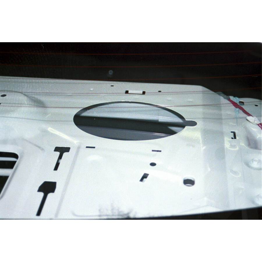 1995 Pontiac Sunfire Rear deck speaker removed