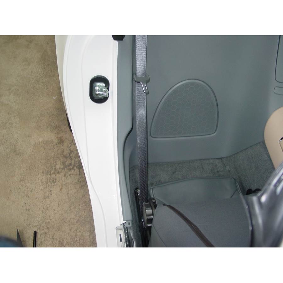 2009 Pontiac Solstice Rear cab speaker location