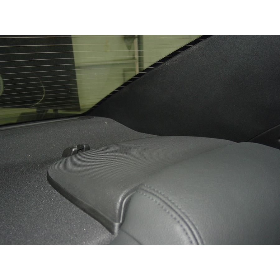 2009 Pontiac G8 Rear deck speaker location