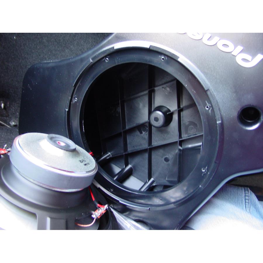 2009 Pontiac G5 Trunk speaker removed
