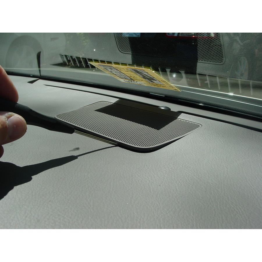 2010 Toyota Avalon Center dash speaker location