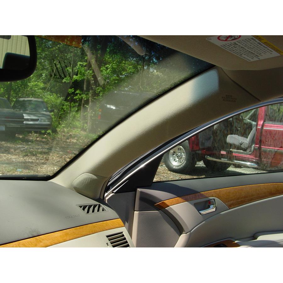 2007 Toyota Avalon Front pillar speaker location