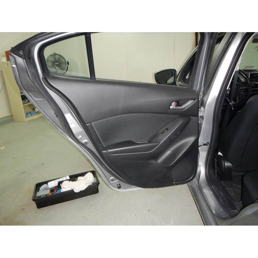 2014 Volkswagen Tiguan Rear door speaker location