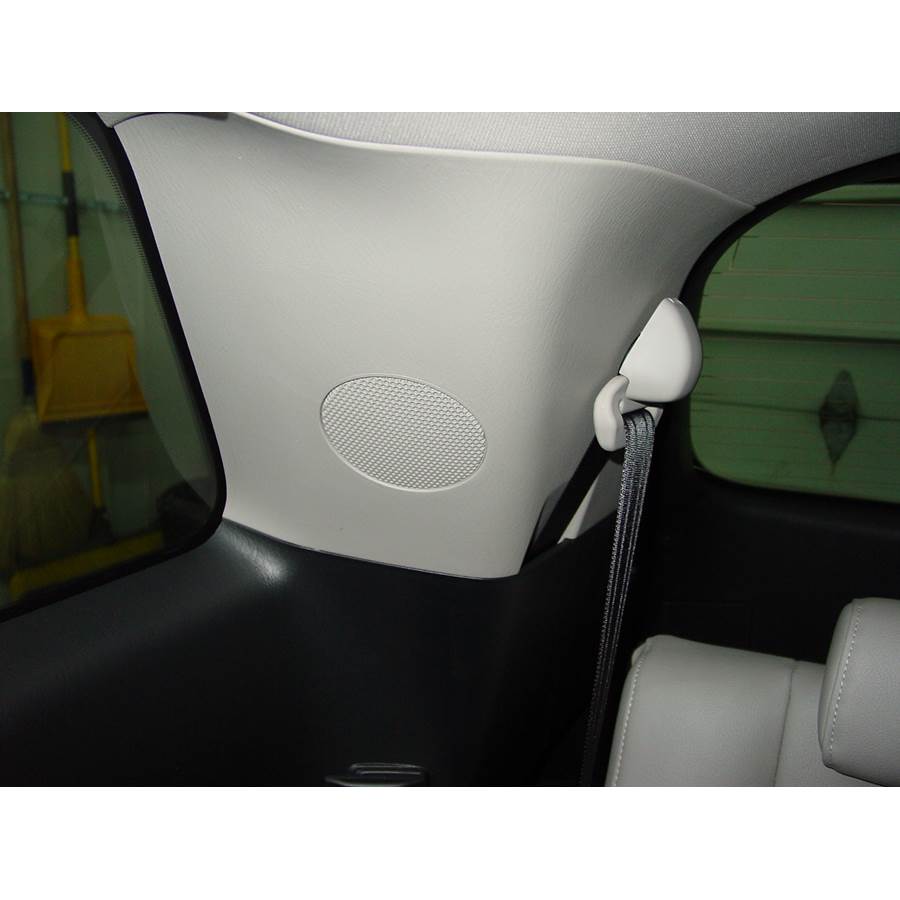 2010 Mazda CX-9 Rear pillar speaker location