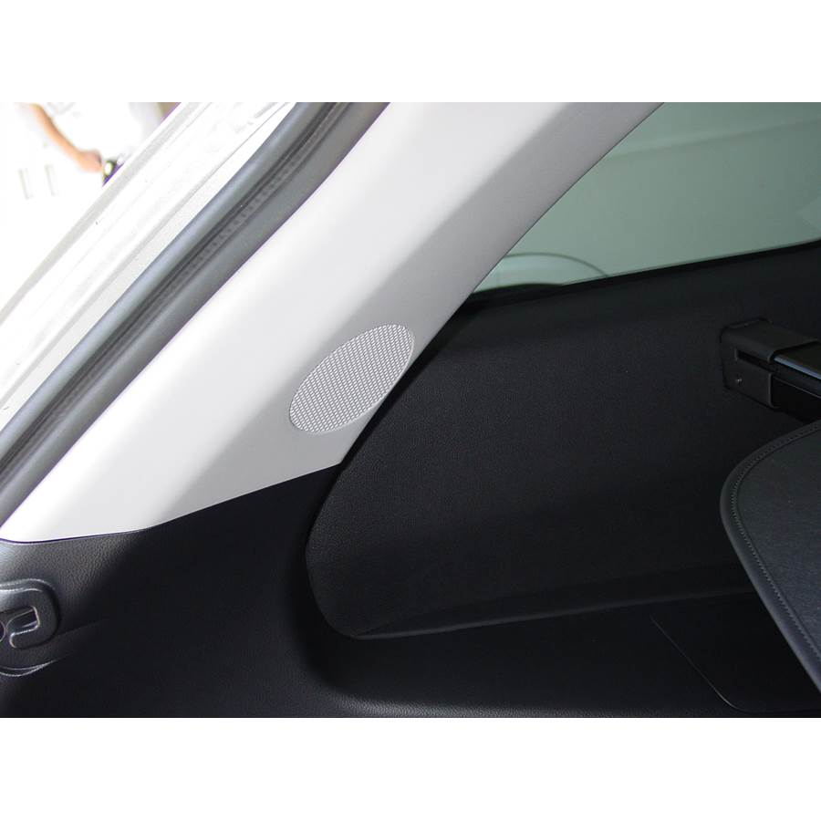 2009 Mazda CX-7 Rear pillar speaker location
