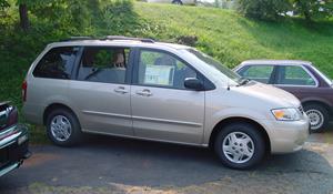 2002 Mazda MPV Exterior