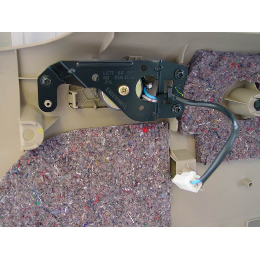 2003 Mazda MPV Rear factory tweeter