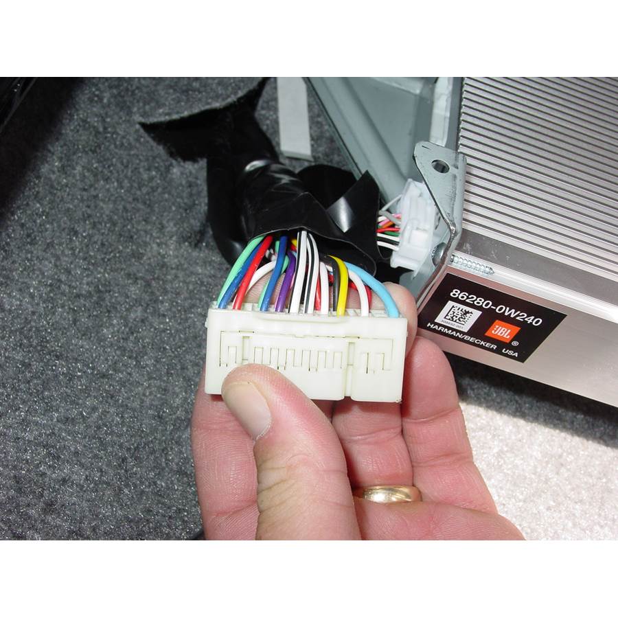 2007 Toyota Prius Factory amp wiring