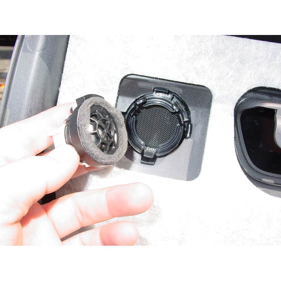 2007 Toyota Prius Rear door tweeter