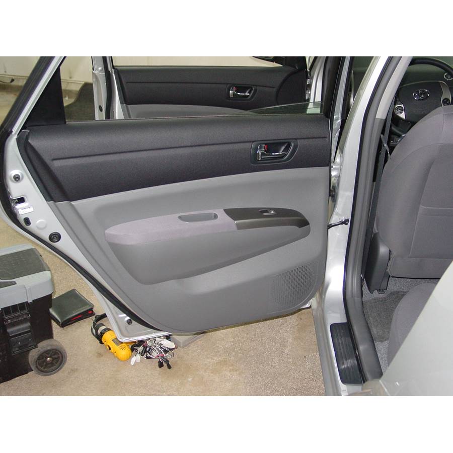 2009 Toyota Prius Rear door speaker location