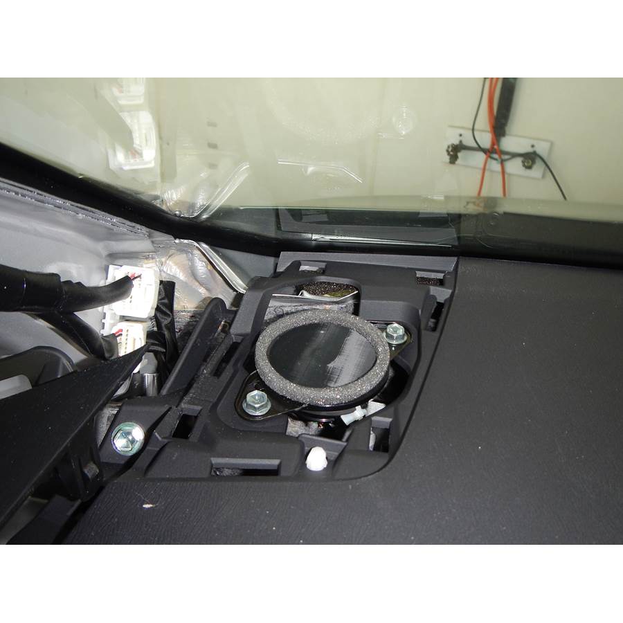 2014 Toyota Prius V Dash speaker