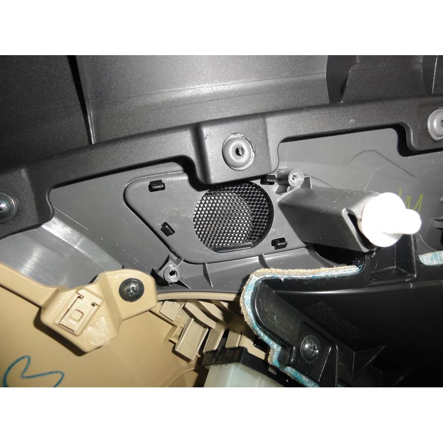 2015 Hyundai Elantra Front door tweeter removed