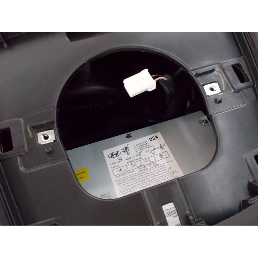 2016 Hyundai Santa Fe Center dash speaker removed