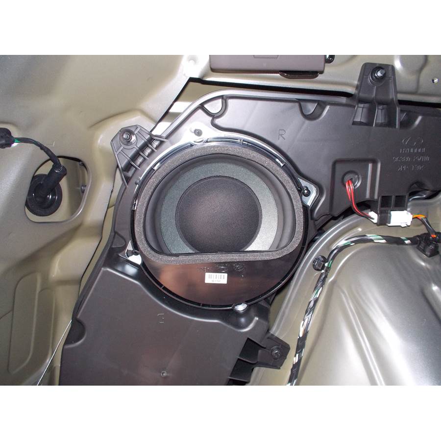 2016 Hyundai Santa Fe Far-rear side speaker