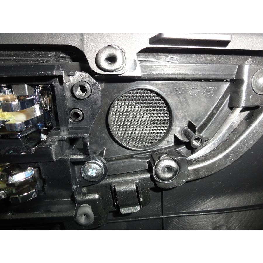 2013 Hyundai Veloster Front door tweeter removed