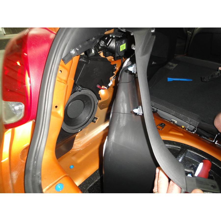 2012 Hyundai Veloster Far-rear side speaker