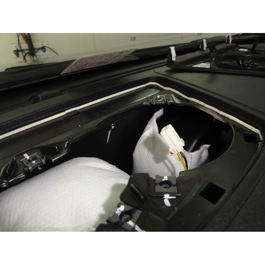 2015 Hyundai Azera Center dash speaker removed
