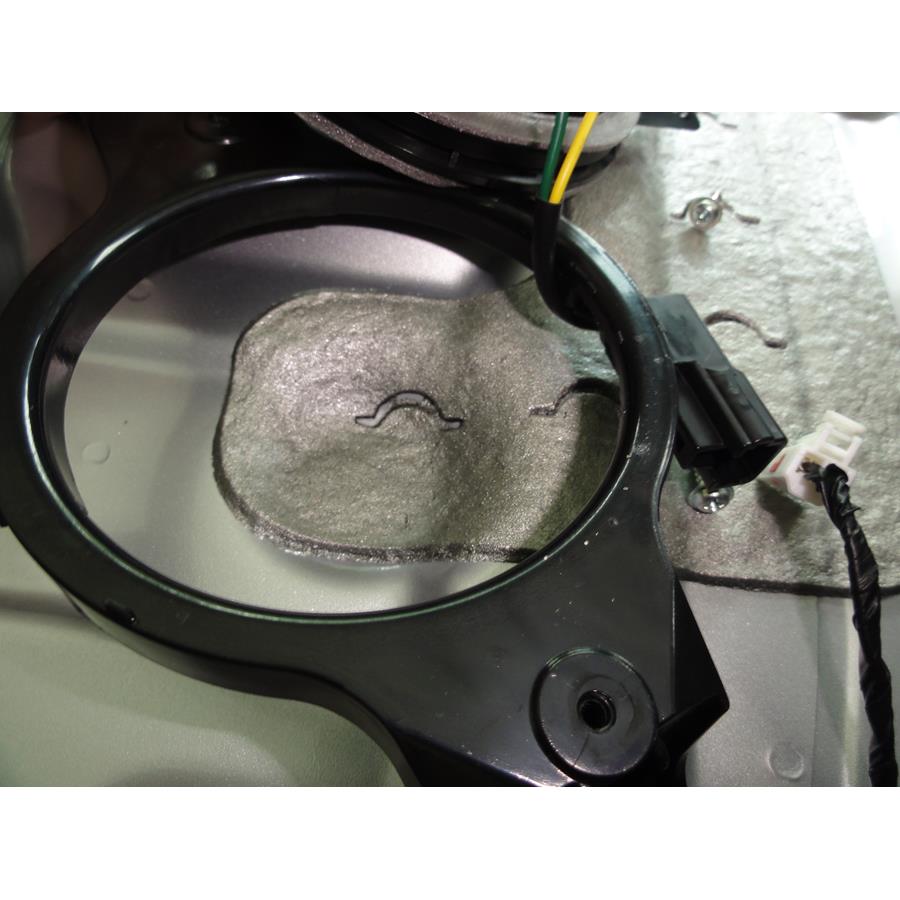 2013 Hyundai Azera Rear deck speaker removed