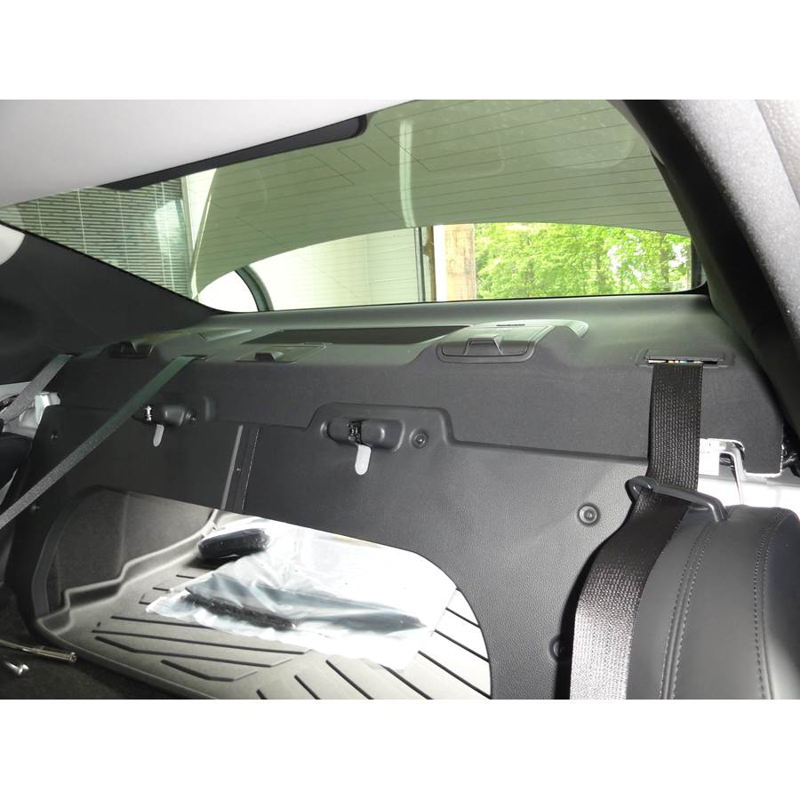 2015 Hyundai Azera Rear deck speaker location