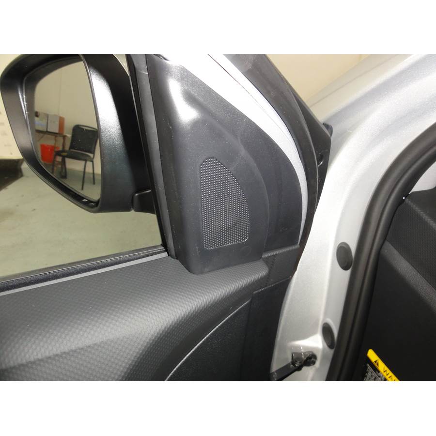 2013 Hyundai Accent Front door tweeter location
