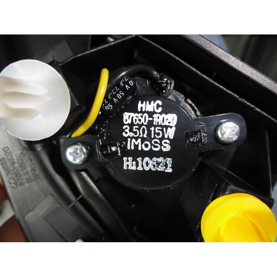 2014 Hyundai Accent Front door tweeter