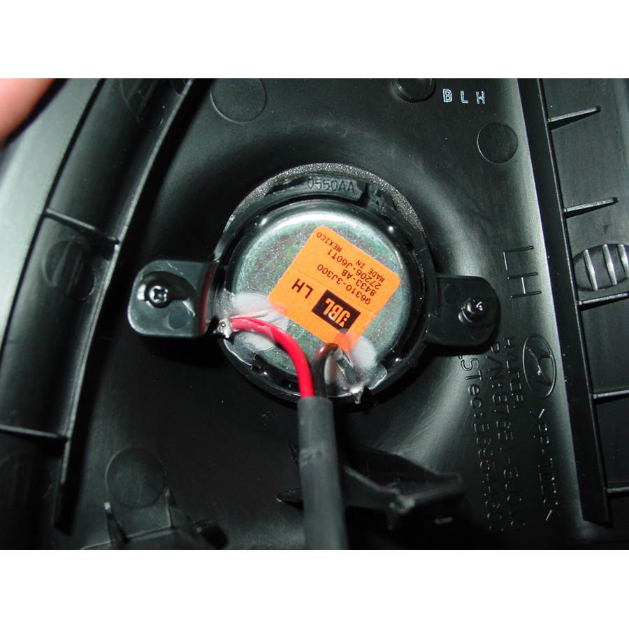 2009 Hyundai Veracruz Front door tweeter