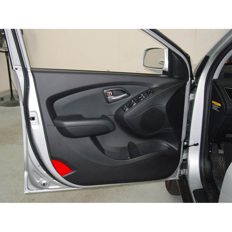 2012 Hyundai Tucson Front door speaker location