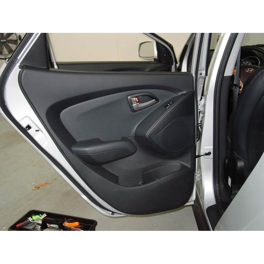 2012 Hyundai Tucson Rear door speaker location