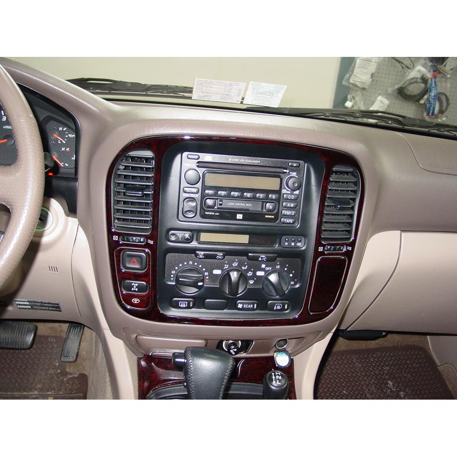 2002 Toyota Land Cruiser Factory Radio