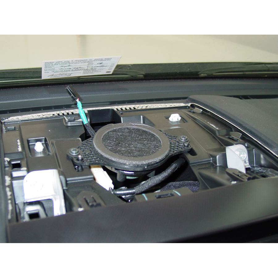 2009 Toyota Land Cruiser Center dash speaker