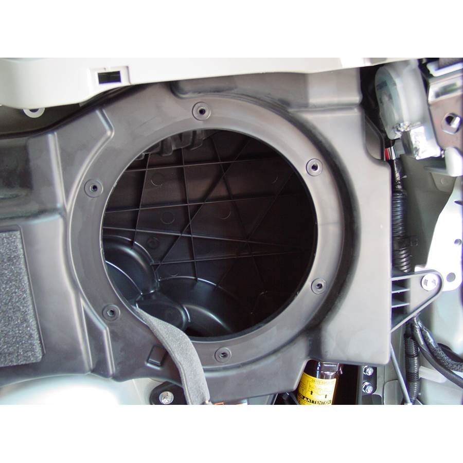 2009 Toyota Land Cruiser Far-rear side speaker removed