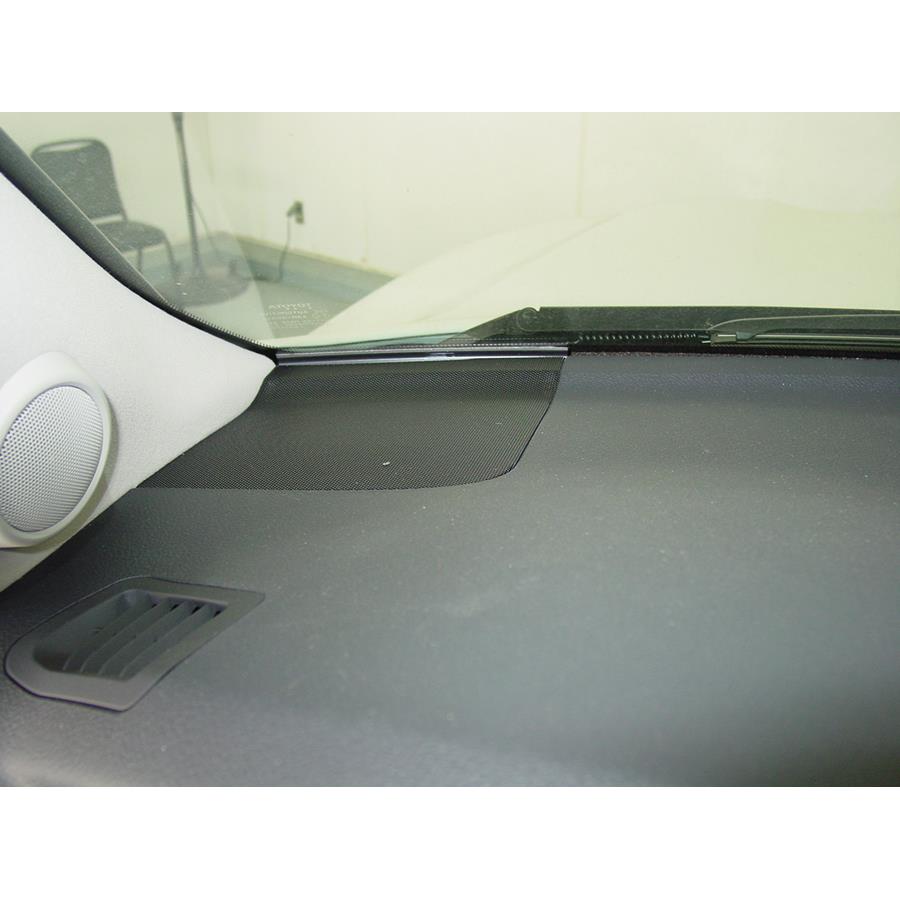 2011 Toyota Land Cruiser Dash speaker location