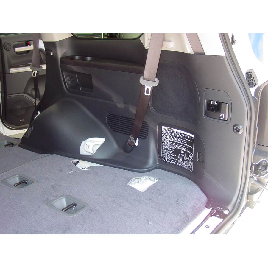2013 Toyota Land Cruiser Far-rear side speaker location