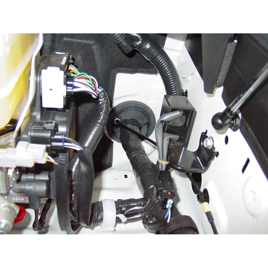 2010 Toyota Land Cruiser Firewall access