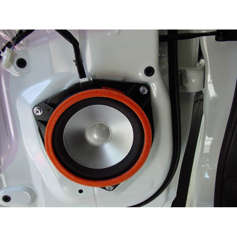 2015 Toyota Land Cruiser Rear door woofer