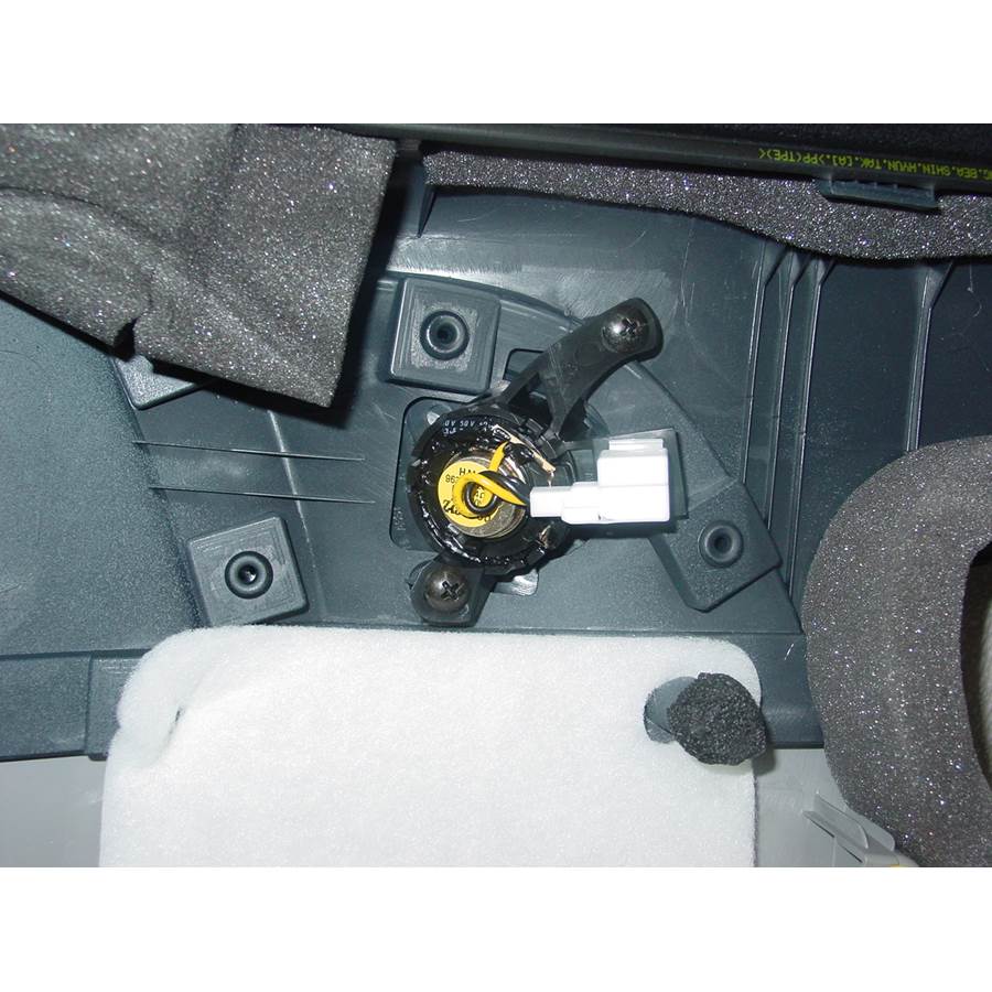 2008 Hyundai Accent Front door tweeter