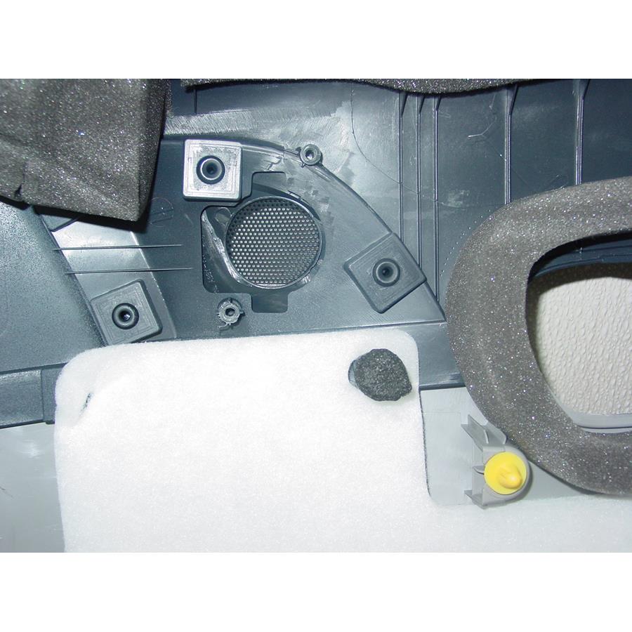 2011 Hyundai Accent Front door tweeter removed