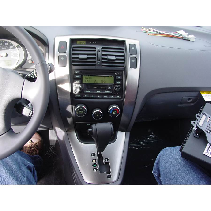2007 Hyundai Tucson Factory Radio