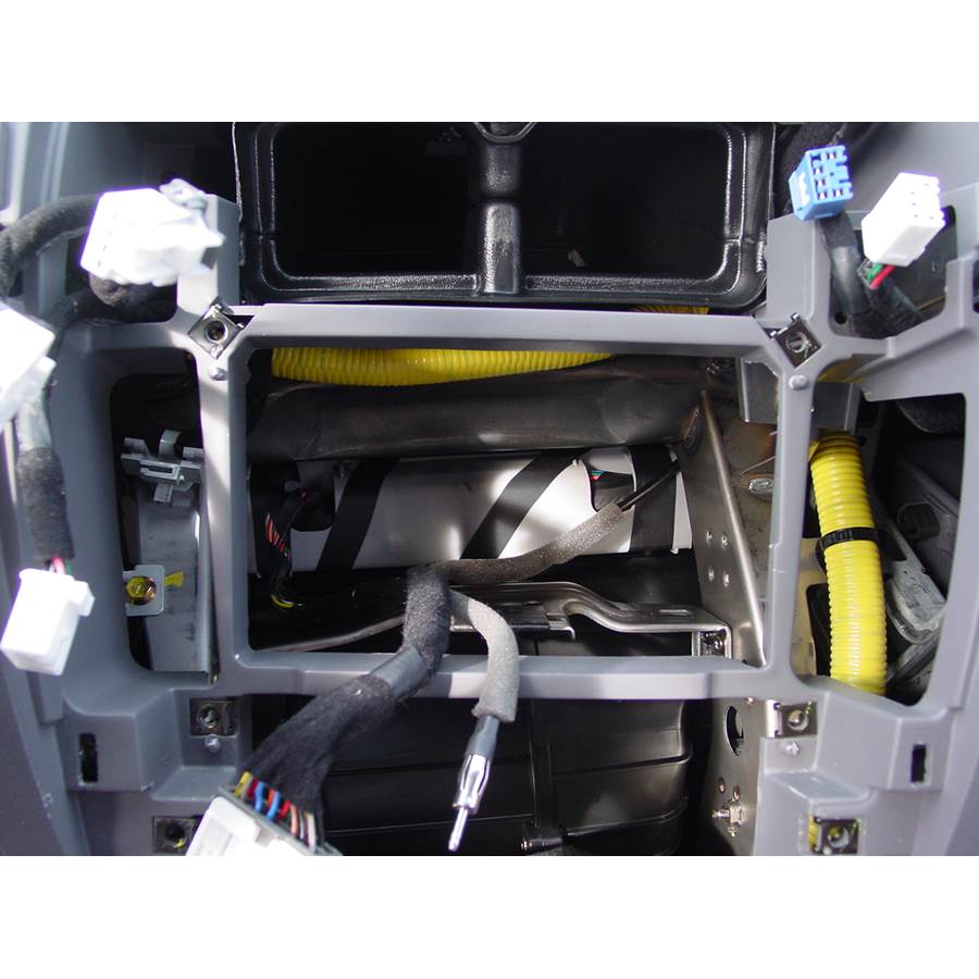 2007 Hyundai Tucson Factory radio removed